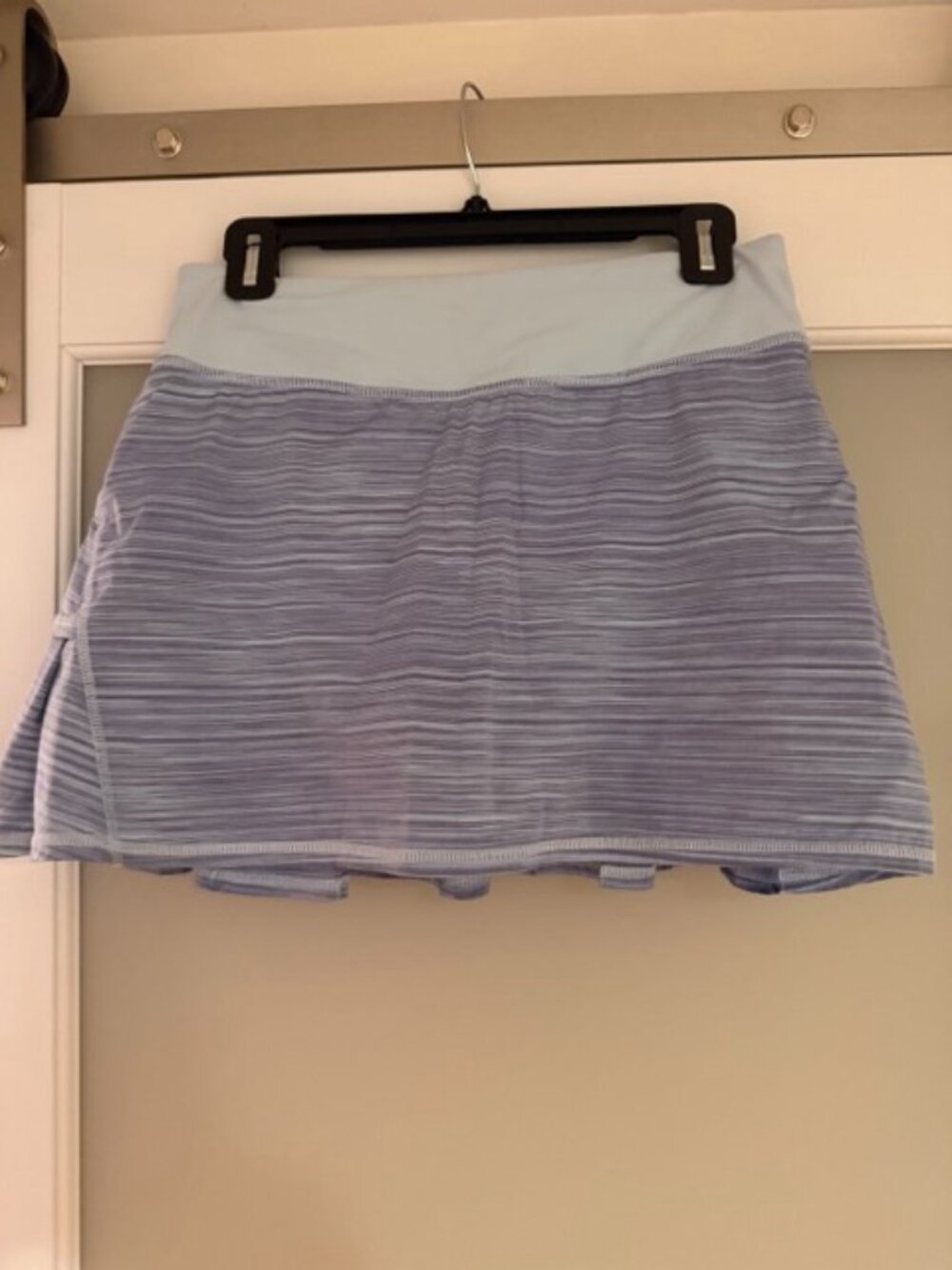 Lululemon running skirt blue purple stripe size M (6)